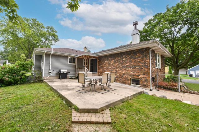 619 Phoenix STREET, Delavan, WI 53115