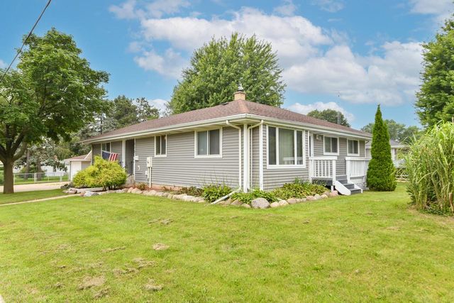 619 Phoenix STREET, Delavan, WI 53115