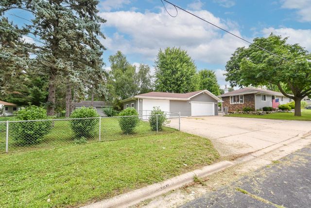 619 Phoenix STREET, Delavan, WI 53115