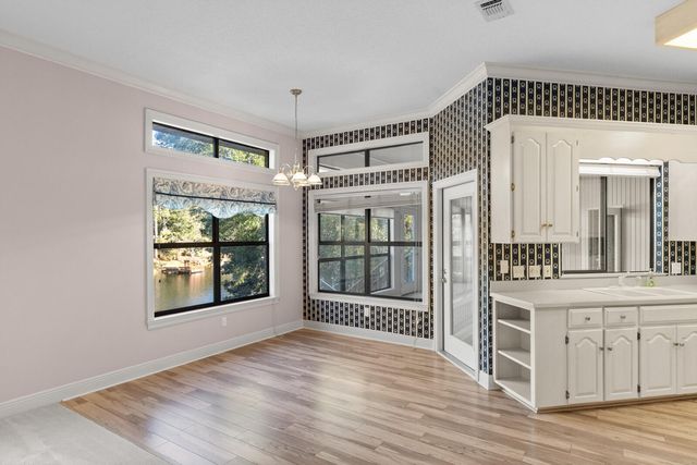 629 Carr Drive, Niceville, FL 32578