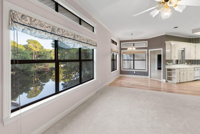 629 Carr Drive, Niceville, FL 32578