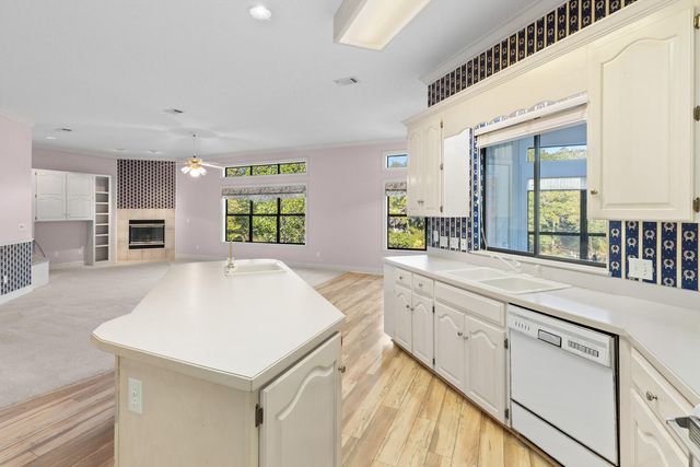 629 Carr Drive, Niceville, FL 32578