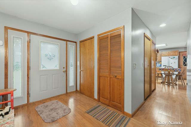 1318 E White Lake Drive, Twin Lake, MI 49457
