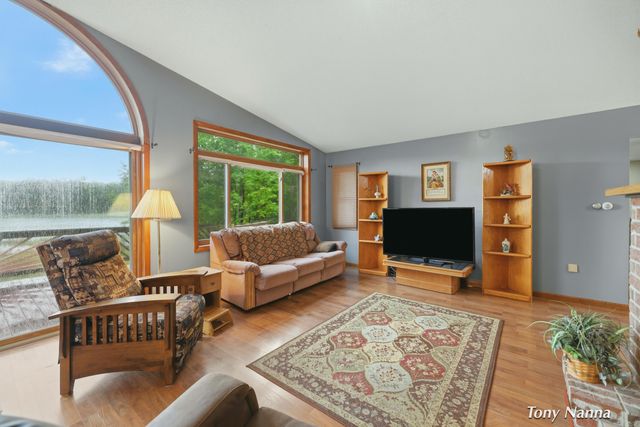 1318 E White Lake Drive, Twin Lake, MI 49457