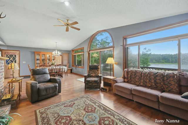 1318 E White Lake Drive, Twin Lake, MI 49457