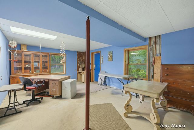 1318 E White Lake Drive, Twin Lake, MI 49457