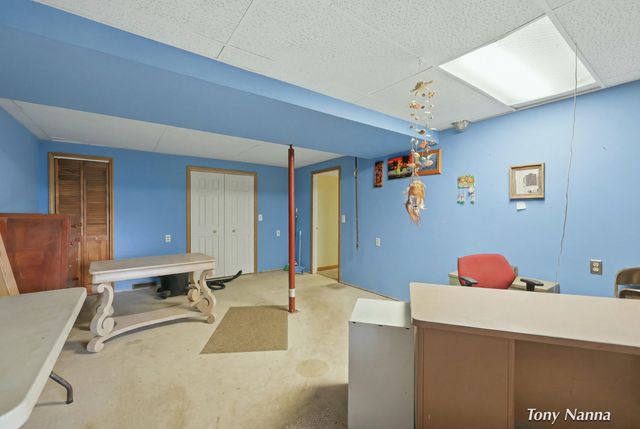 1318 E White Lake Drive, Twin Lake, MI 49457