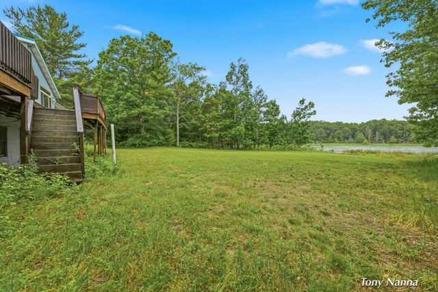 1318 E White Lake Drive, Twin Lake, MI 49457