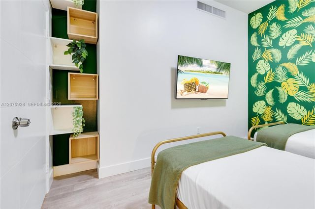 777 N Ocean Drive N214, Hollywood, FL 33019
