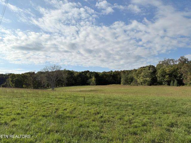 1140 Paint Rock Valley Rd, Philadelphia, TN 37846