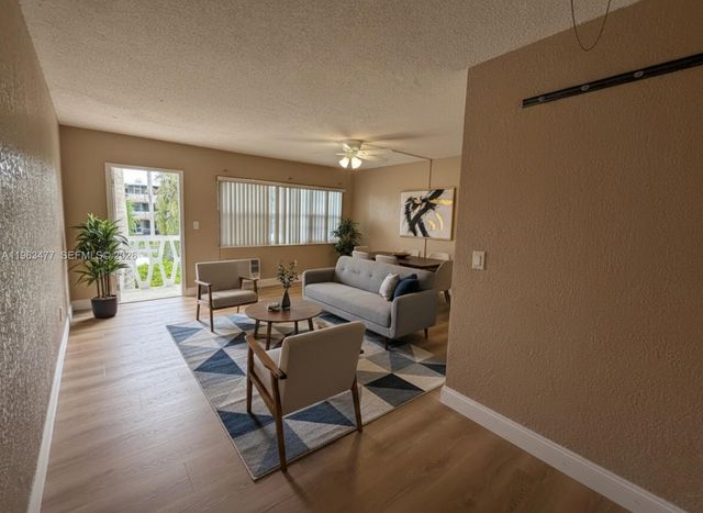 1451 NE 170th St 211A, North Miami Beach, FL 33162