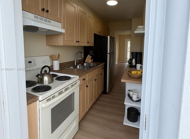 1451 NE 170th St 211A, North Miami Beach, FL 33162