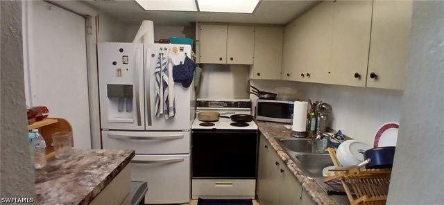 1207 Tropic TER, North Fort Myers, FL 33903