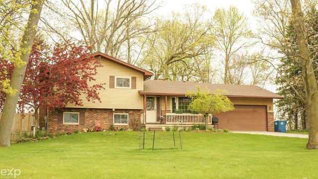 695 Knodt Road, Essexville, MI 48732