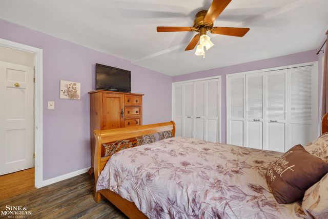 29719 Maplegrove Street, Saint Clair Shores, MI 48082