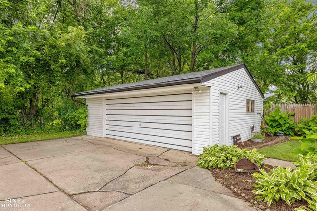 29719 Maplegrove Street, Saint Clair Shores, MI 48082