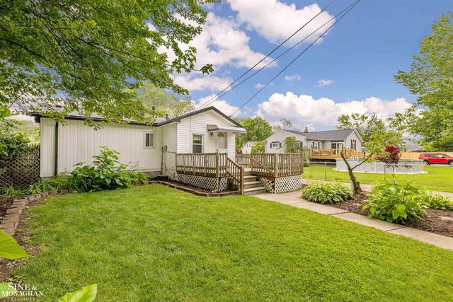 29719 Maplegrove Street, Saint Clair Shores, MI 48082