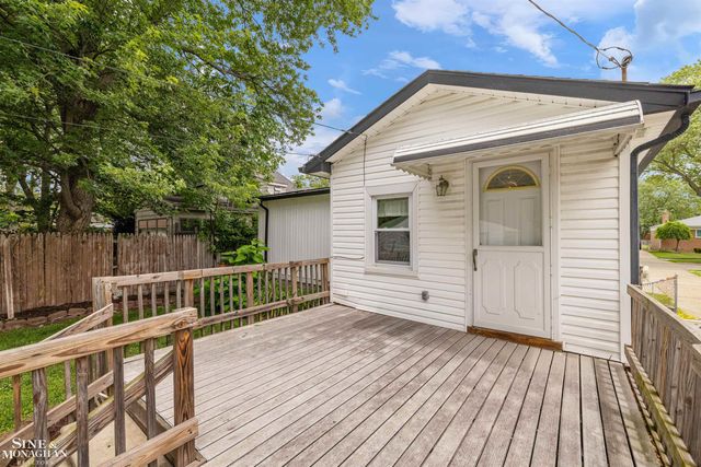29719 Maplegrove Street, Saint Clair Shores, MI 48082
