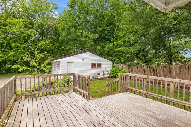 29719 Maplegrove Street, Saint Clair Shores, MI 48082