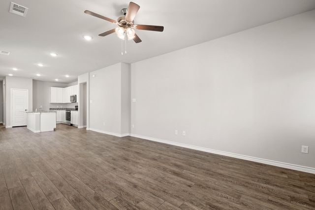 10625 Stag Lane, Fort Worth, TX 76036