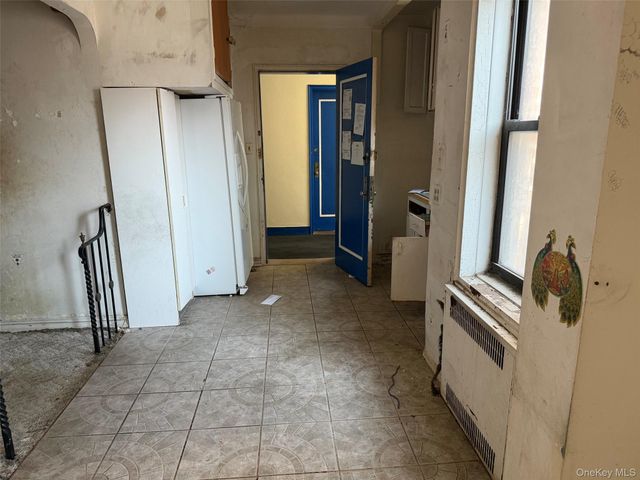 170-40 Highland Avenue 401, Jamaica Estates, NY 11432