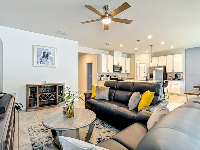2940 SLOUGH CREEK DRIVE, Kissimmee, FL 34744