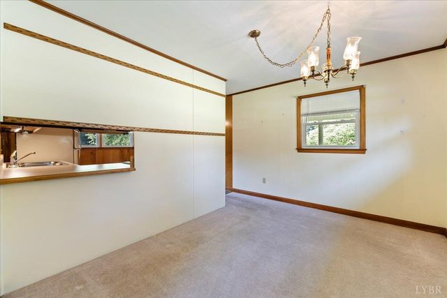 404 Oakwood Drive, Hurt, VA 24563