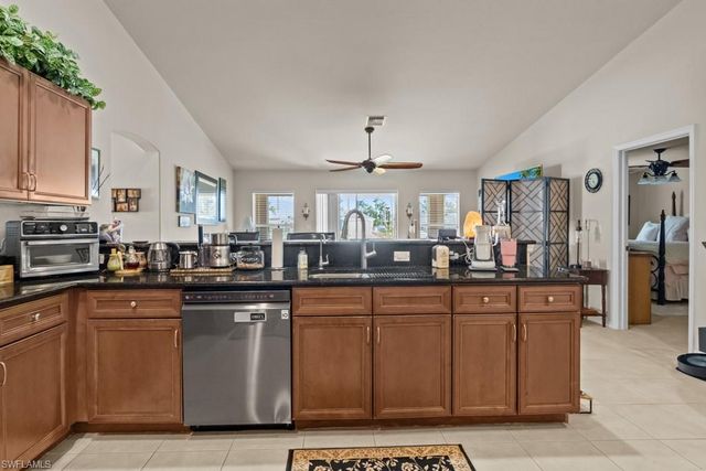 2724 NW 21st TER, Cape Coral, FL 33993