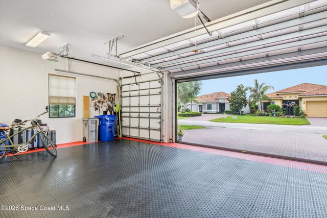 5574 49th Avenue, Vero Beach, FL 32967