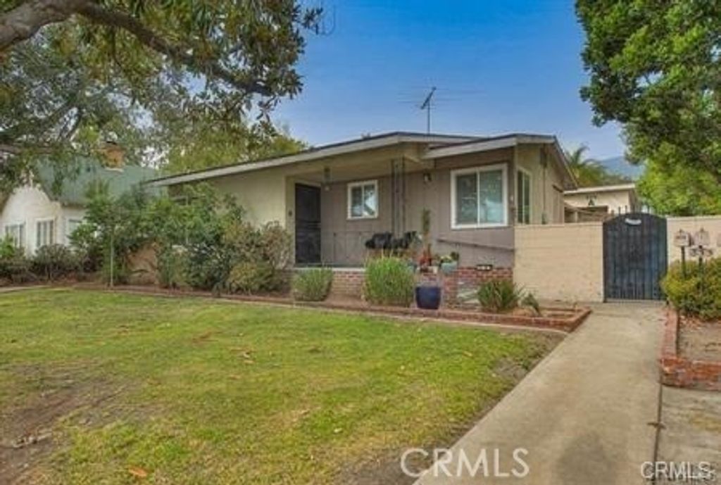 835 E Foothill Boulevard, Monrovia, CA 91016