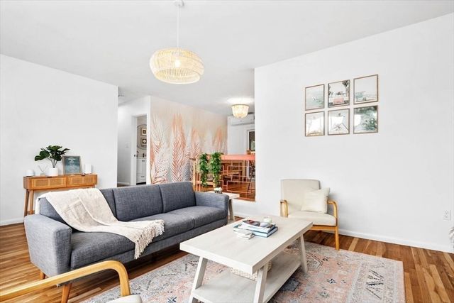 80 Central Ave, Hull, MA 02045