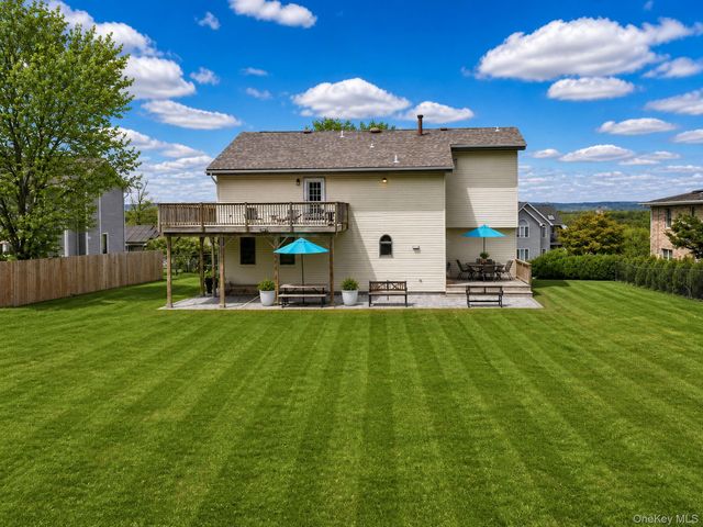 12 Oak Ridge Road, Middletown, NY 10940