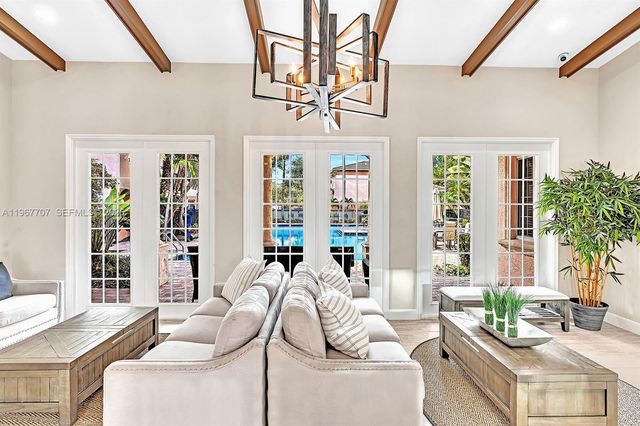 2009 SE 10th Ave 302, Fort Lauderdale, FL 33316