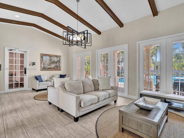 2009 SE 10th Ave 302, Fort Lauderdale, FL 33316