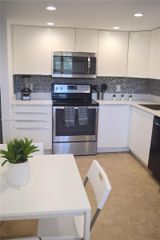 3970 Oaks Clubhouse Drive 306, Pompano Beach, FL 33069