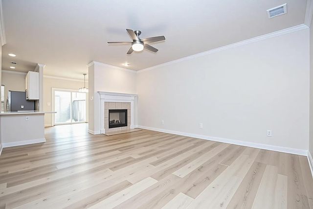 1123 Enclave Square E, Houston, TX 77077