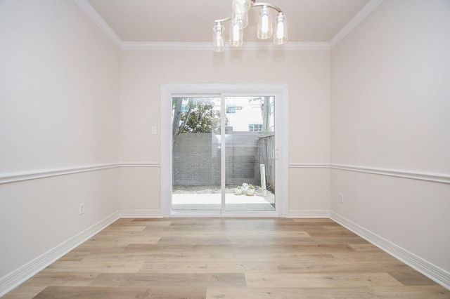 1123 Enclave Square E, Houston, TX 77077