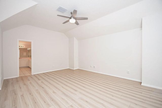 1123 Enclave Square E, Houston, TX 77077