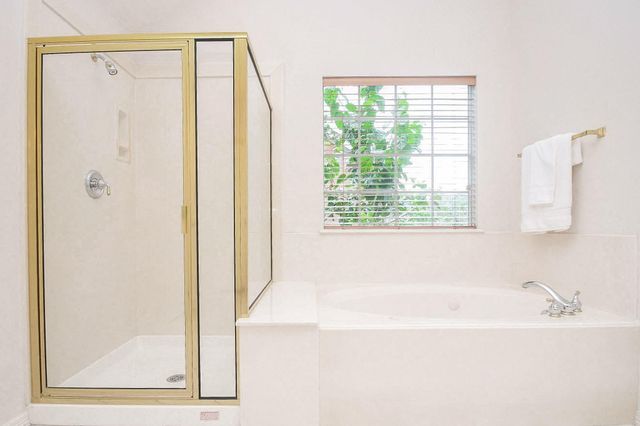 1123 Enclave Square E, Houston, TX 77077