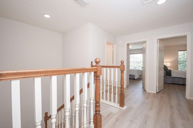 1123 Enclave Square E, Houston, TX 77077