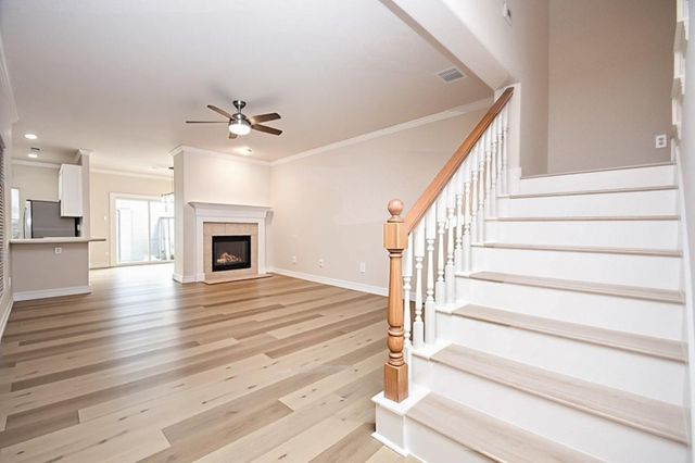 1123 Enclave Square E, Houston, TX 77077