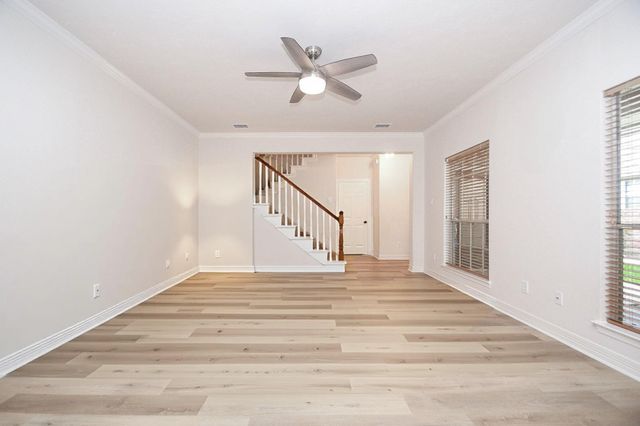 1123 Enclave Square E, Houston, TX 77077