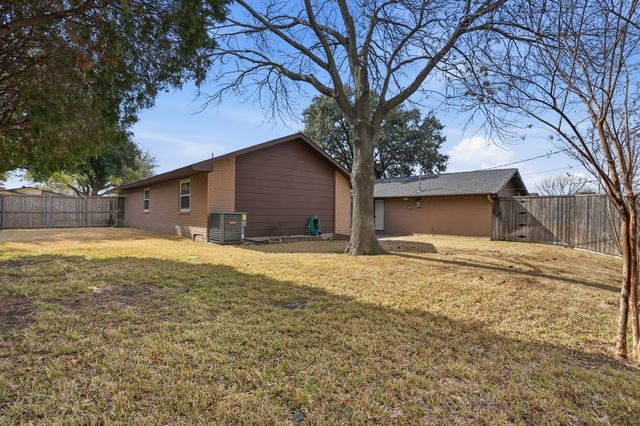 6623 Orangewood Drive, Dallas, TX 75248