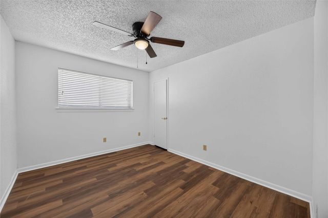 6810 Mccullum Road, Houston, TX 77489