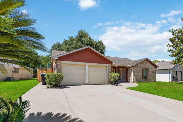 6810 Mccullum Road, Houston, TX 77489