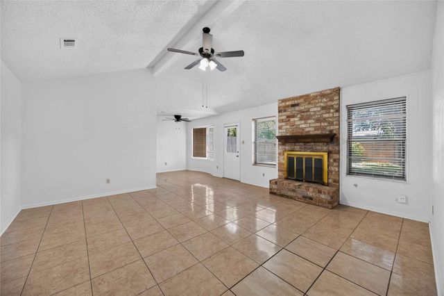 6810 Mccullum Road, Houston, TX 77489