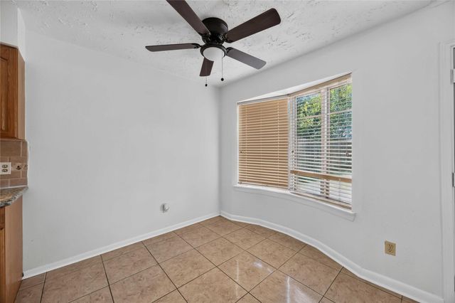 6810 Mccullum Road, Houston, TX 77489