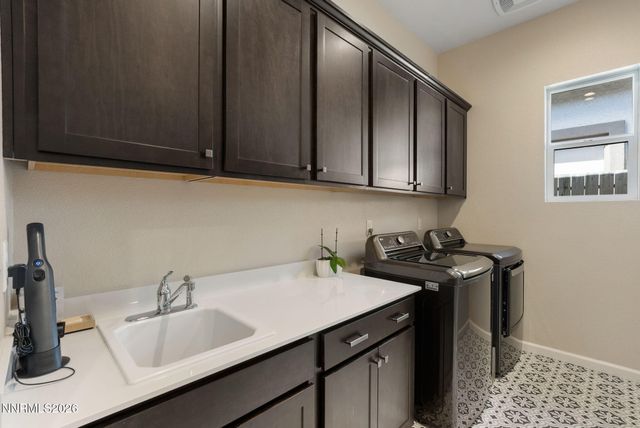 2268 Paint Horse Drive, Reno, NV 89521