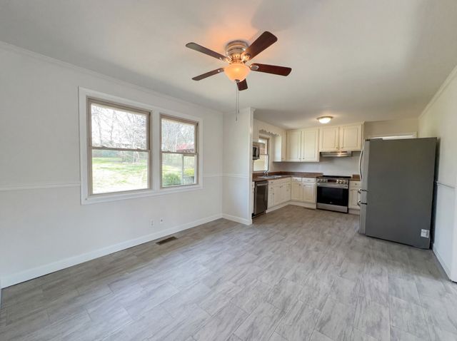 103 Linda Dr, Hendersonville, TN 37075