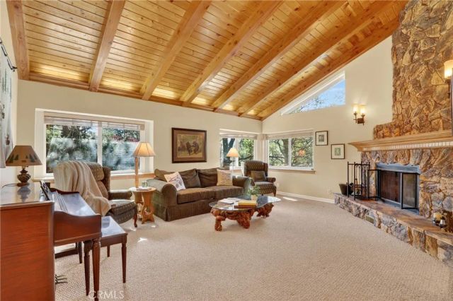 28125 Geneva Lane, Lake Arrowhead, CA 92352